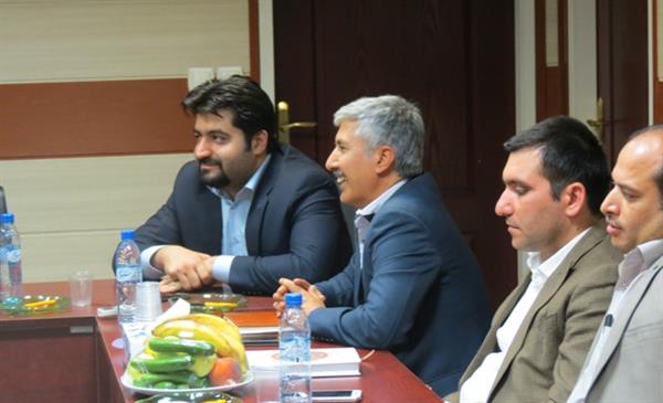 گزارش تصویری آیین معارفه مدیرعامل و هیات مدیره جدید شرکت مدیریت تولید برق جنوب فارس  6